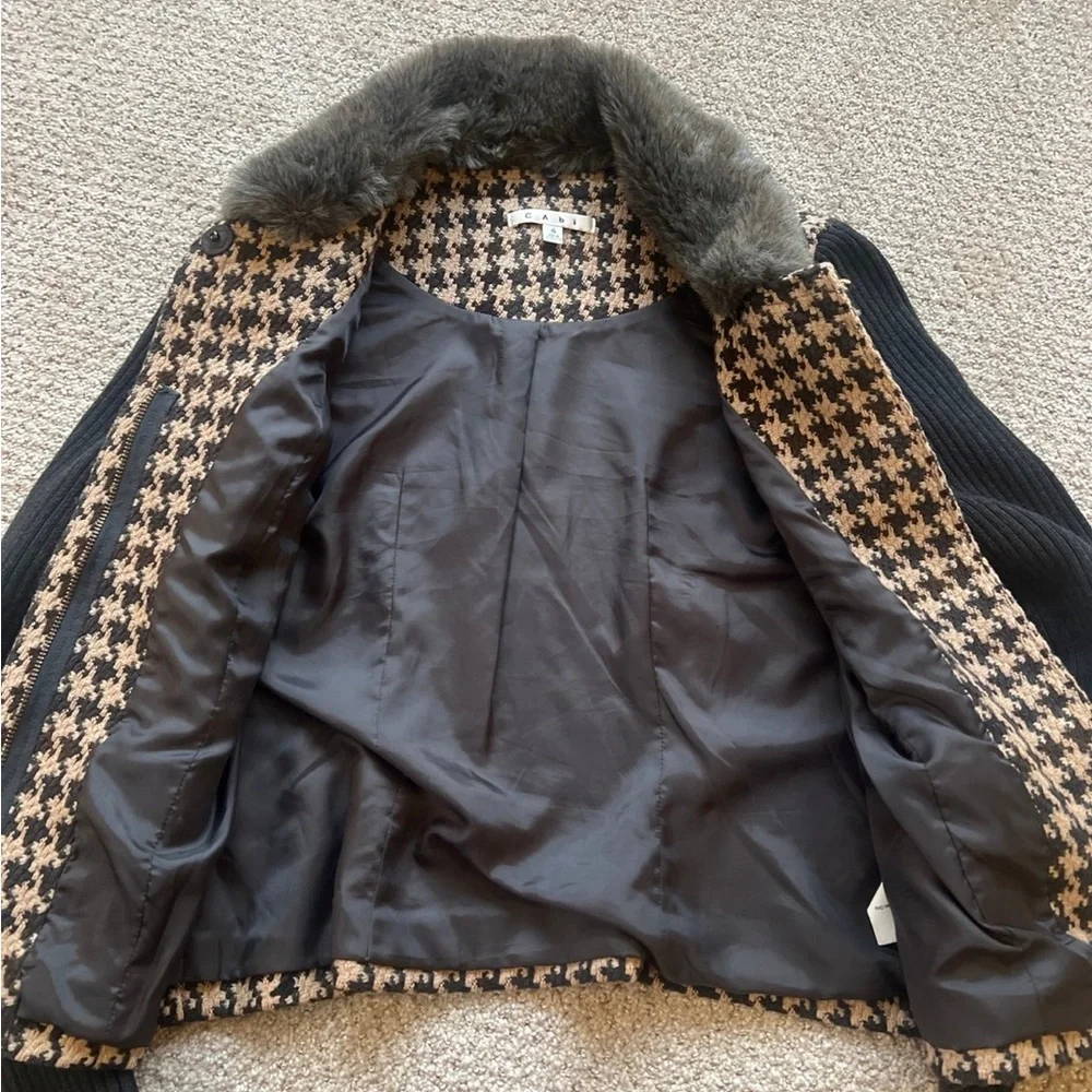 CAbi Women's Houndstooth Jacket with Faux Fur Collar - Picture 6 of 9